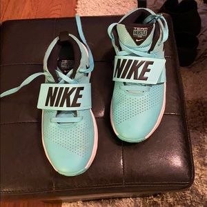 Teal basketball shoes